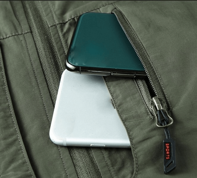 Men's quick-dry nylon waistcoat showcasing secure multi-pockets, ideal for storing gadgets on the go, featuring a stylish green zipper.